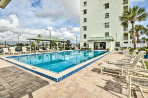 Walk to Coast Condo in Daytona Beach Shores!